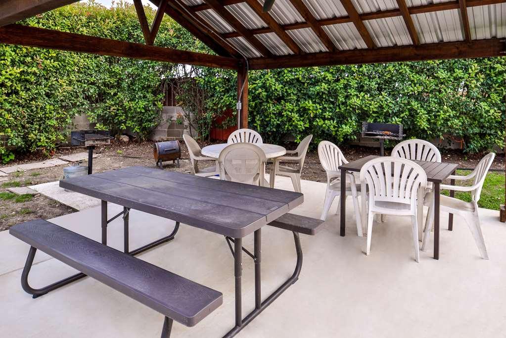Americas Best Value Inn Buda Ngoại thất bức ảnh