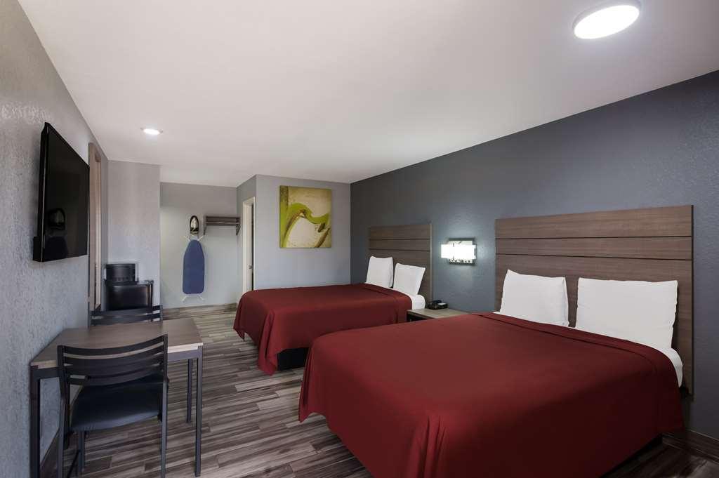 Americas Best Value Inn Buda Phòng bức ảnh