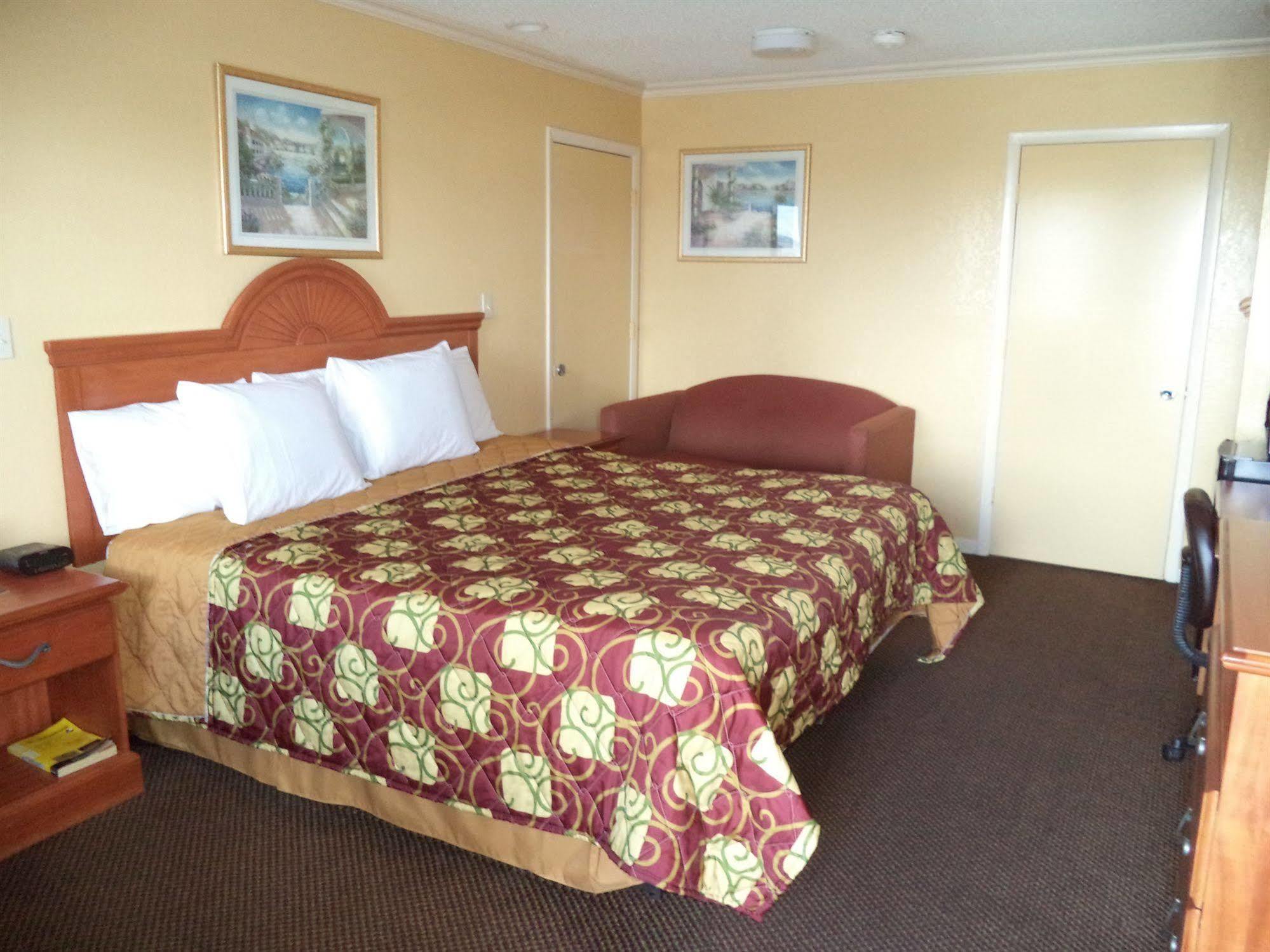 Americas Best Value Inn Buda Ngoại thất bức ảnh